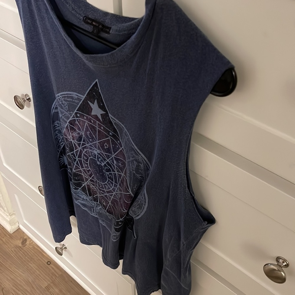Cropped top - Picture 2 of 2